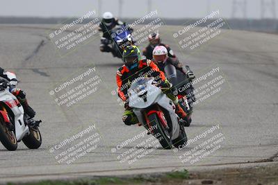 media/Nov-29-2025-TrackDaz (Sat) [[10ae2d9bce]]/B Group/Session 3 (Outside Grapevine)/